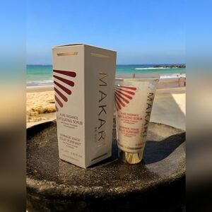 Makari Pure Radiance Exfoliating Scrub With Pomegranate Enzymes 5.92 oz